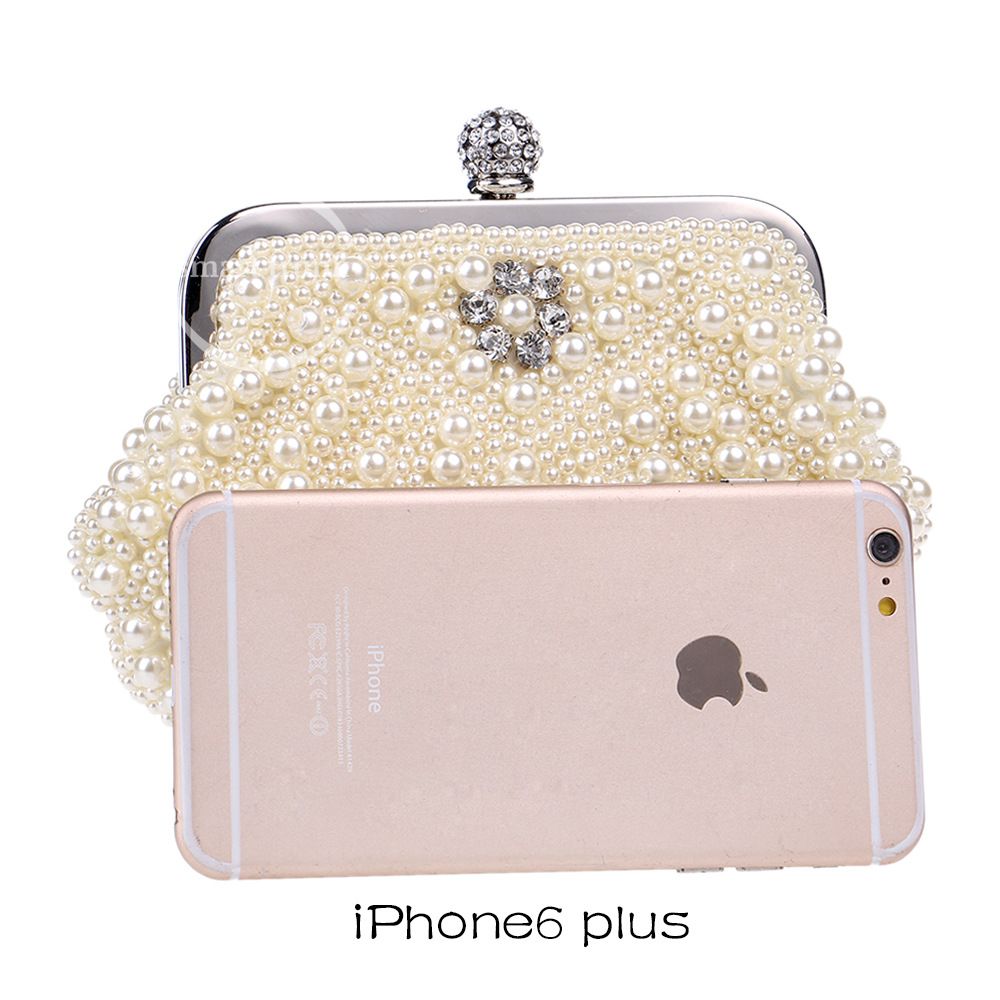 Manual Pearl Clutch Bag 02