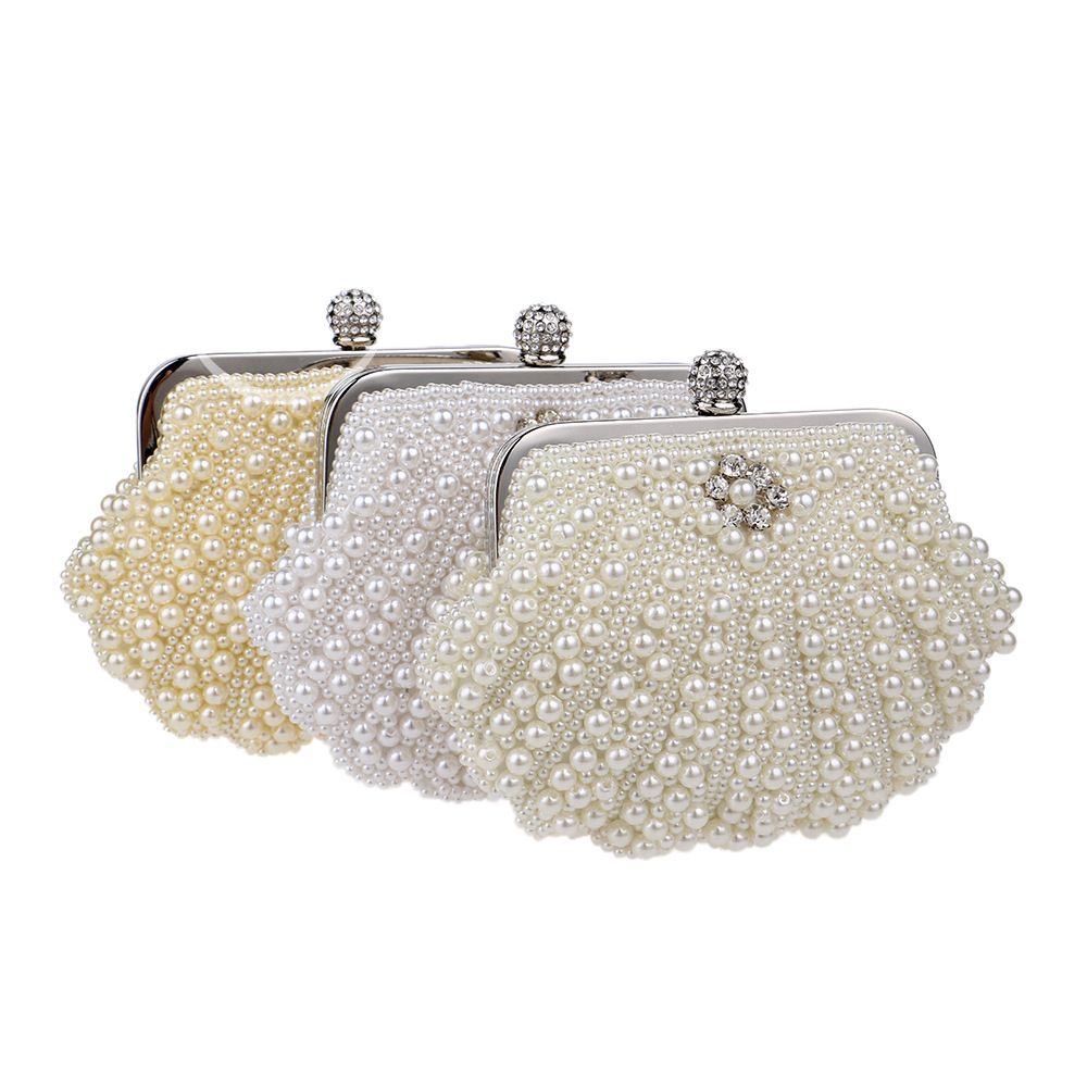 Manual Pearl Clutch Bag 02